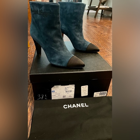 CHANEL Women's Boots Size 7.5 Blue - Picture 2 of 9